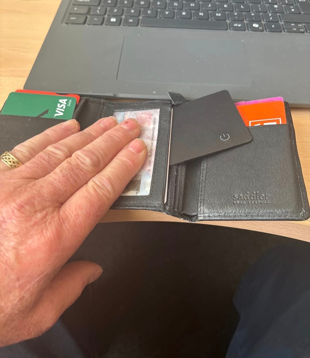 Customer photo review of Smart Tracking Card – Hitta din plånbok på sekunder