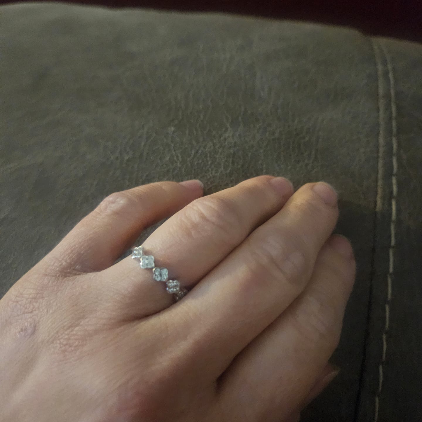 Customer photo review of Linda 18k White Gold Plated Clover Flower Ring with Swarovski Crystals