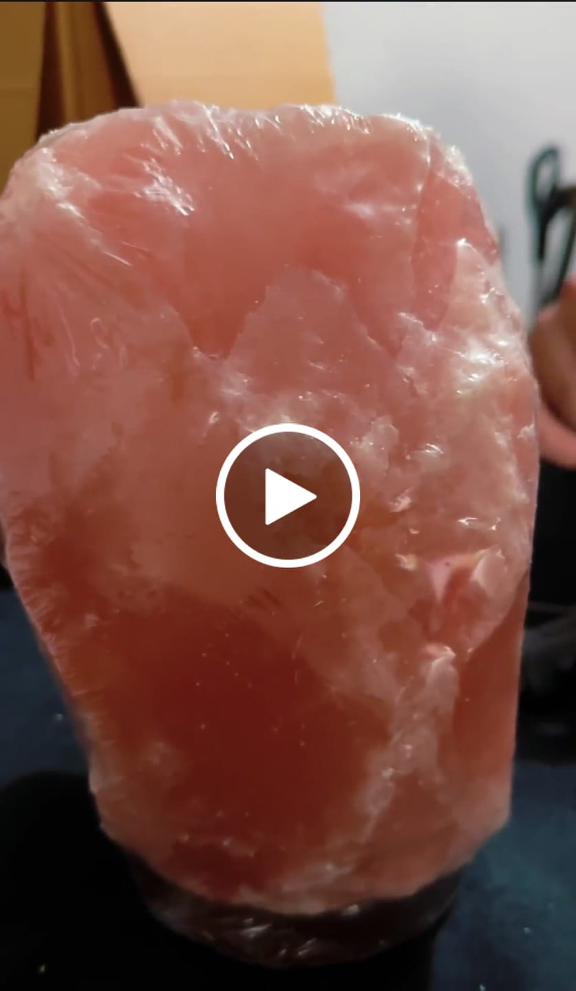 Customer video review of Natural Pink Himalayan Salt Lamp 9-11 Lbs