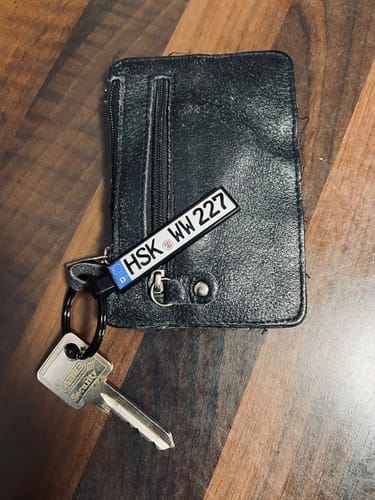 Customer photo review of Kennzeichen Schlüsselanhänger Mini Nummernschild Metall