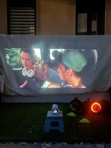 Customer photo review of StoryTorch™ - Dispositivo de Proyección 4K