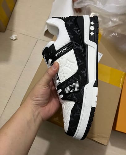 Customer photo review of Louis Vuitton Trainer
