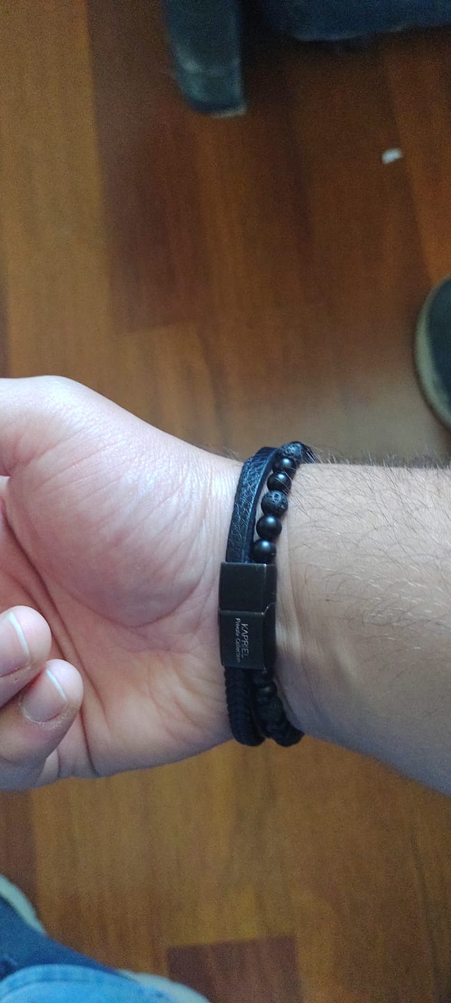 Customer photo review of Pulsera LeatherCraft Black - Private Collection