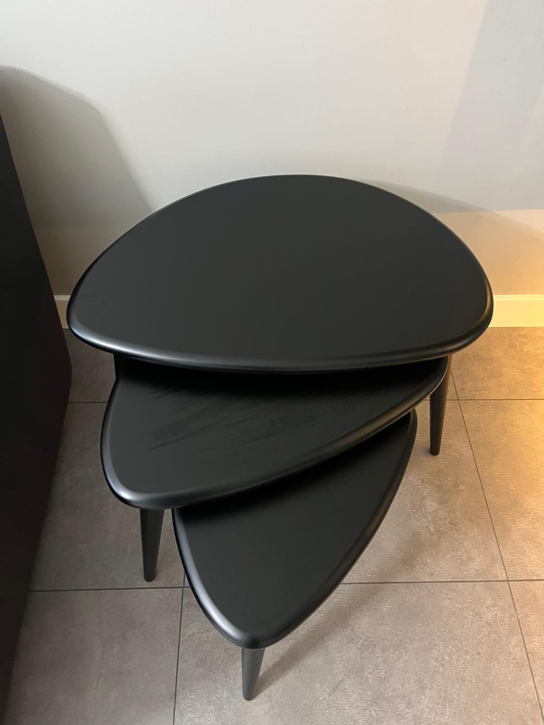Customer photo review of Ahşap Zigon Sehpa Takımı - Mat Siyah 3'lü Set