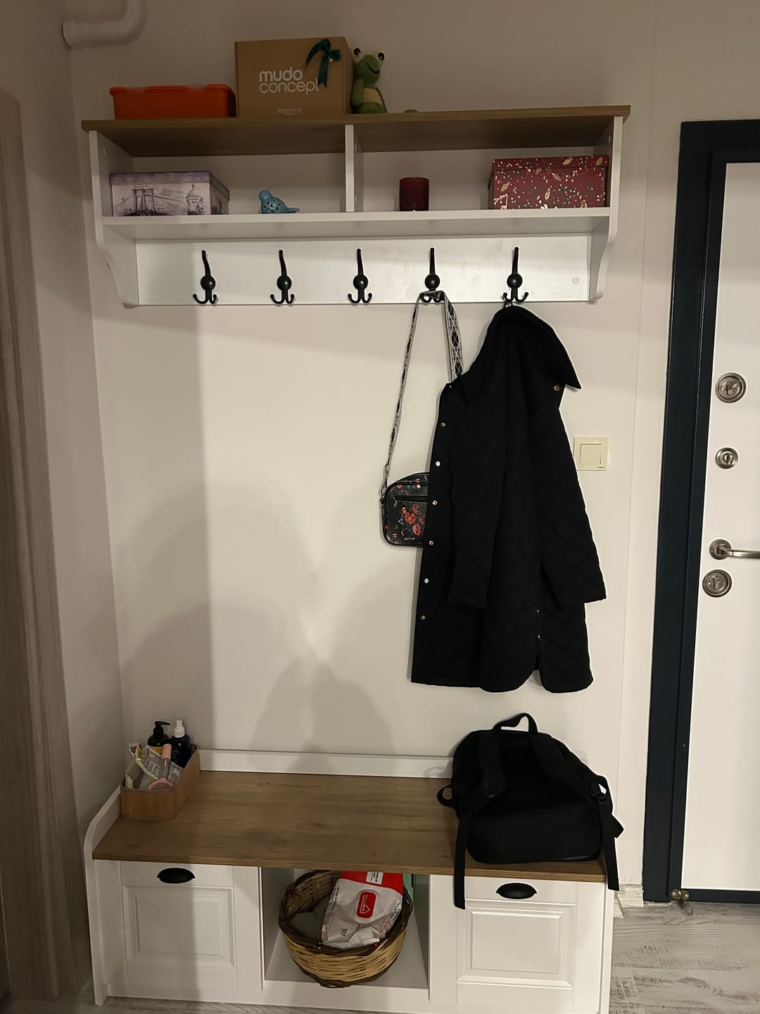 Customer photo review of Rani P2 Modern Portmanto Ayakkabılık ve Duvar Askısı Vestiyer M1 Renk: Beyaz - S. Ceviz