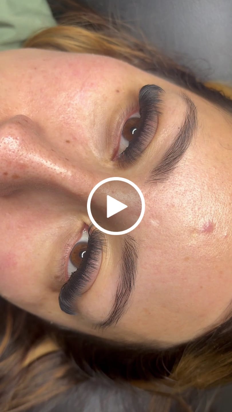 Customer video review of Premium Eyelash Extensions 0.05mm