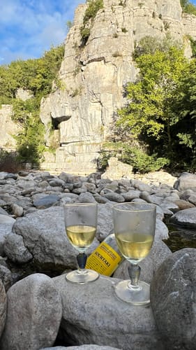 Customer photo review of Retsina Wine Kourtaki - 750ml