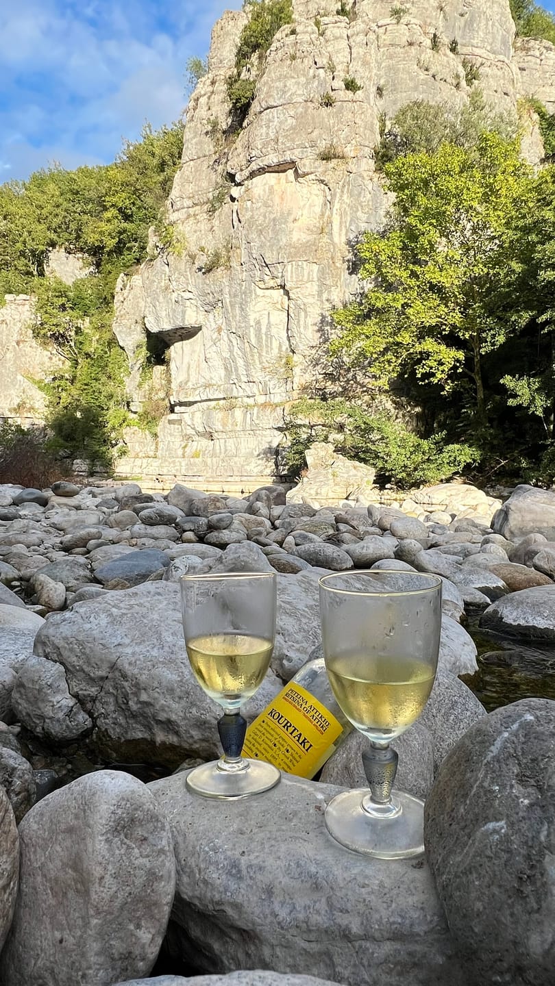 Customer photo review of Retsina Wine Kourtaki - 750ml