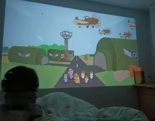 Customer photo review of StoryTorch™ - Dispositivo de Proyección 4K