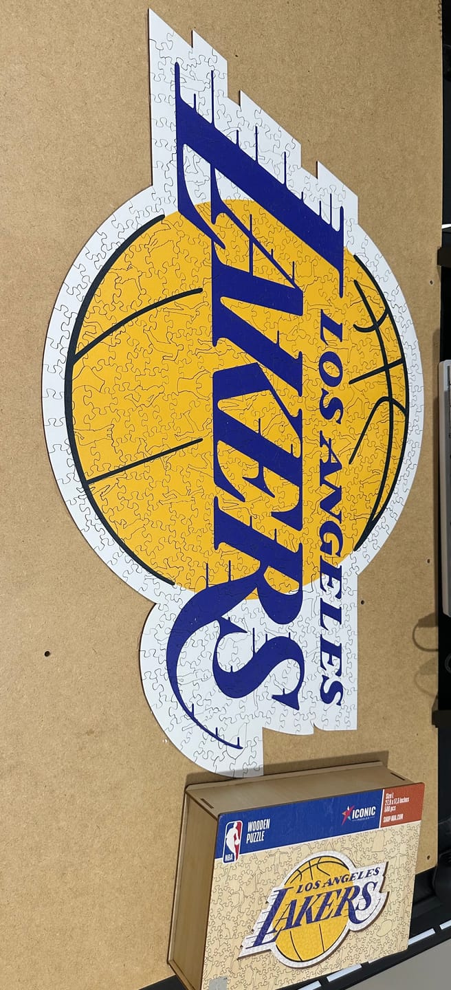 Customer photo review of Los Angeles Lakers™ - Wooden Puzzle