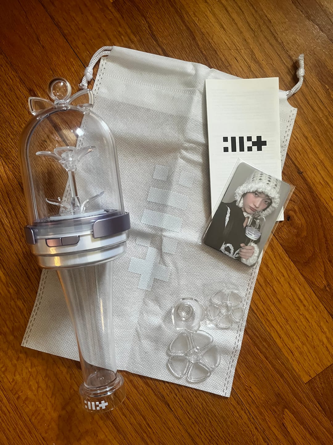 Customer photo review of ILLIT - OFFICIAL LIGHT STICK