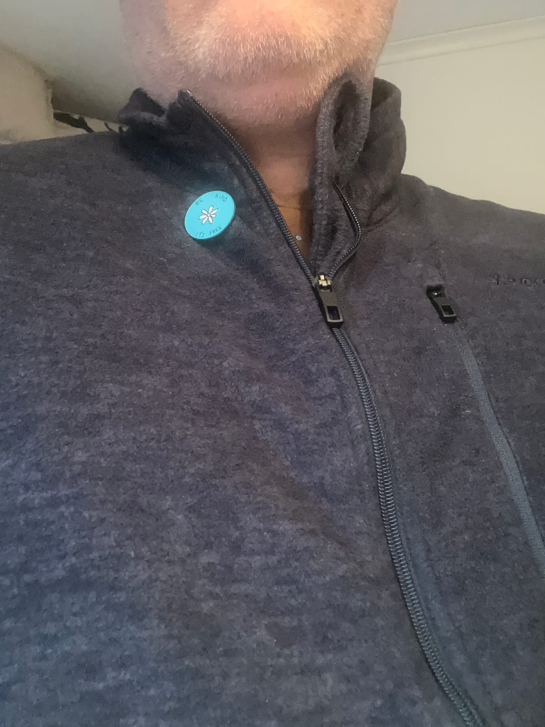 Customer photo review of Pin Be kind it´s free