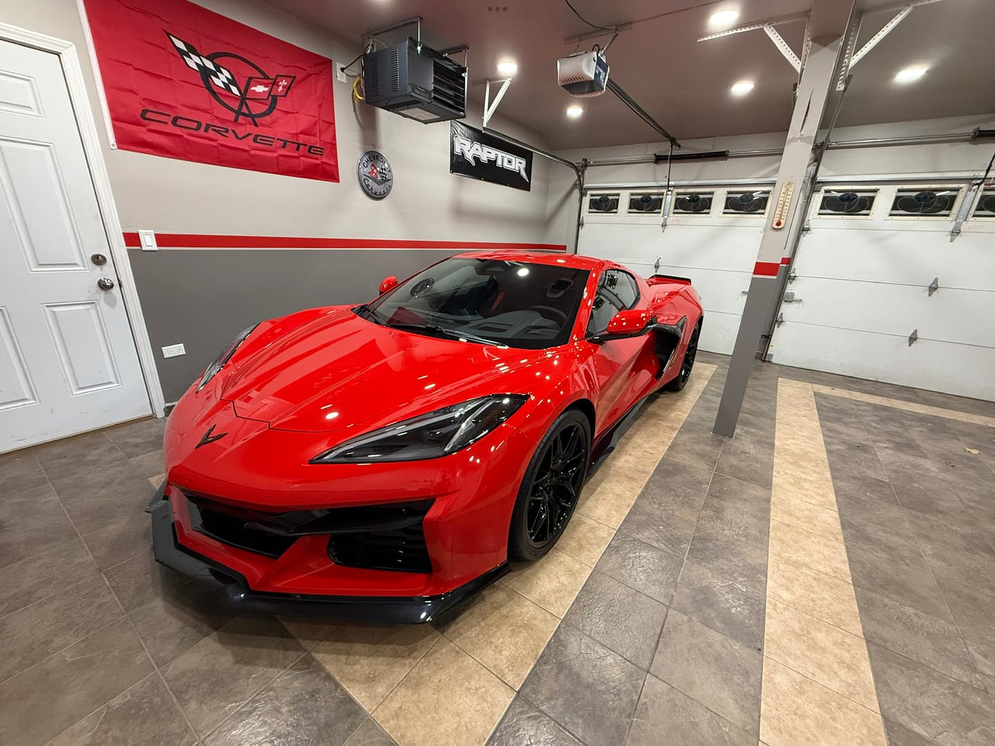 Customer photo review of Corvette C8 Z06 / E-Ray DRY CARBON FIBER Front Splitter [Z07 Package]