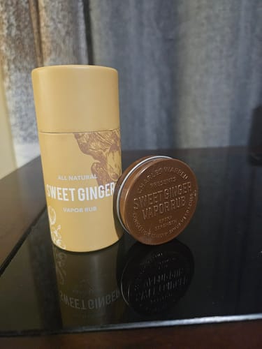 Customer photo review of Sweet Ginger Vapor Rub