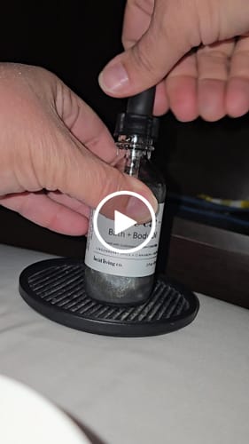 Customer video review of Yule Cat (Jólakötturinn) Bath & Body Oil