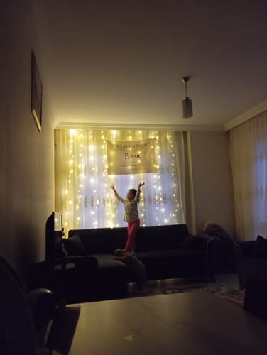 Esma K. review of Dokumio Asparla + Perde Askı Aparatı + Kumanda + USB Uyumlu image 1 out of 1