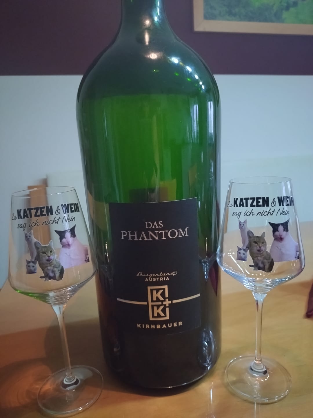 Customer photo review of Zu Katze und Wein sag ich nicht nein - Individuelles Weinglas