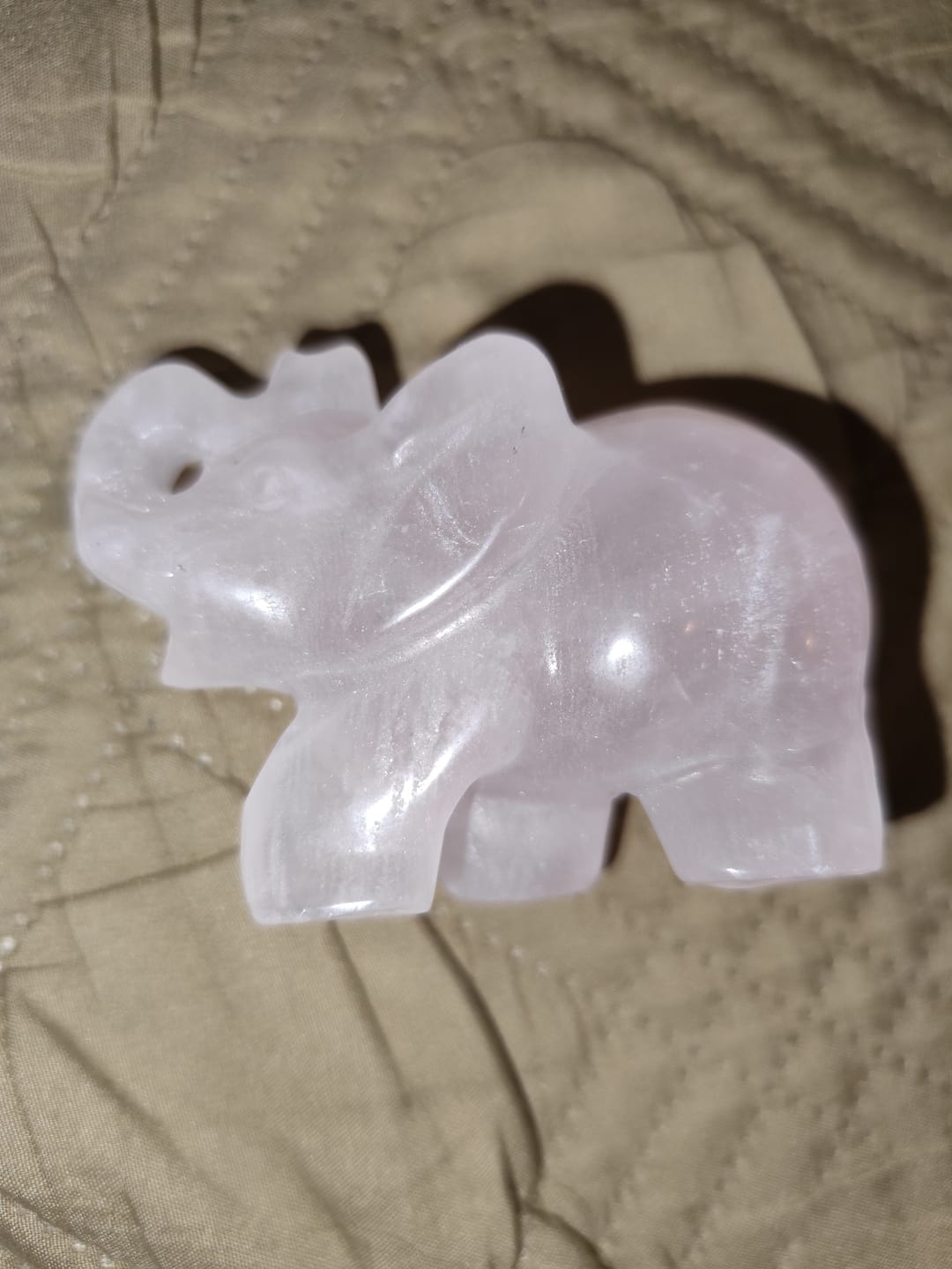 Customer photo review of Éléphant "Gardien de Sagesse" en Oeil de Tigre ou Obsidienne