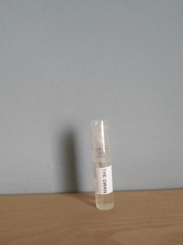 Customer photo review of BOTANICAE - THE SWAN