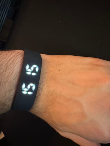 Fotorecensie van een klant over Wekkerarmband ‘Rise’