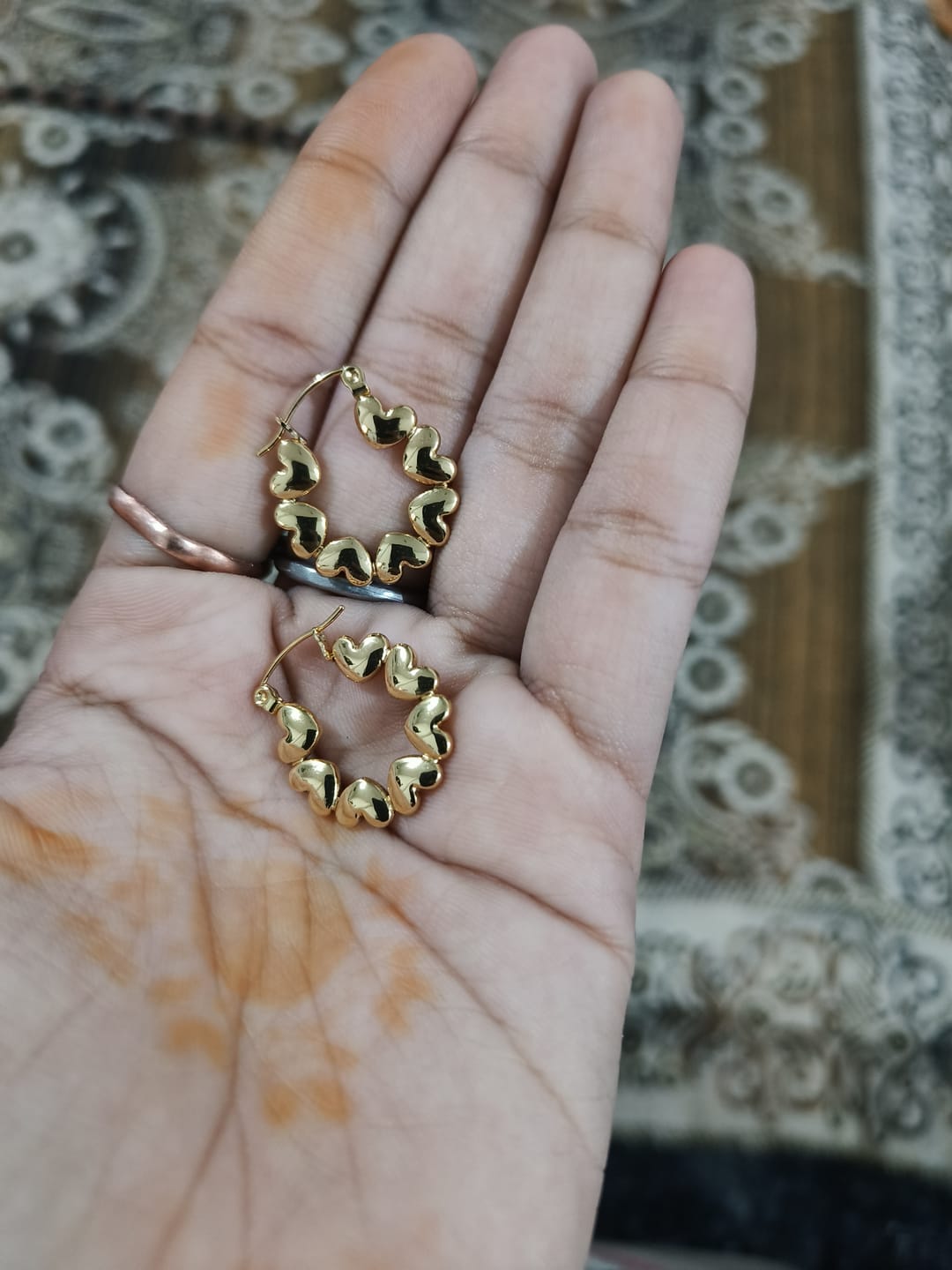 Customer photo review of Heart Link Hoop Earrings