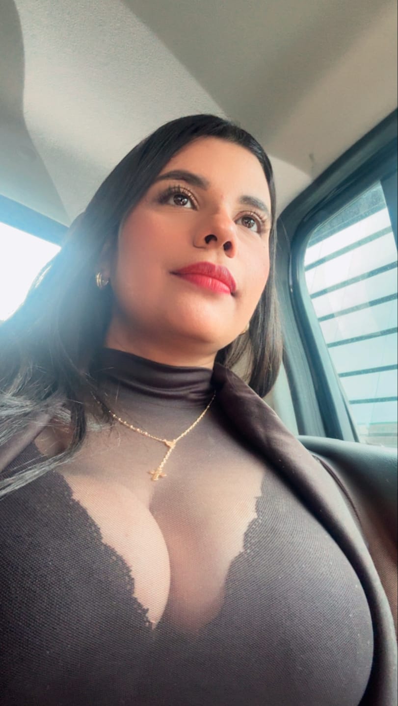 Customer photo review of FIJADOR DE MAQUILLAJE 1ST SCENE