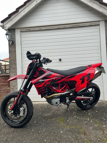 Customer photo review of HERO GRAPHICS KIT