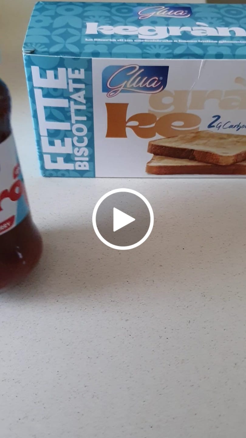 Customer video review of Fette biscottate proteiche