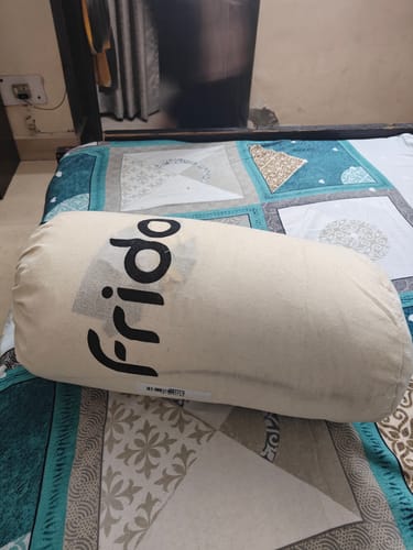 Customer photo review of Frido Ultimate Cozy Pillow