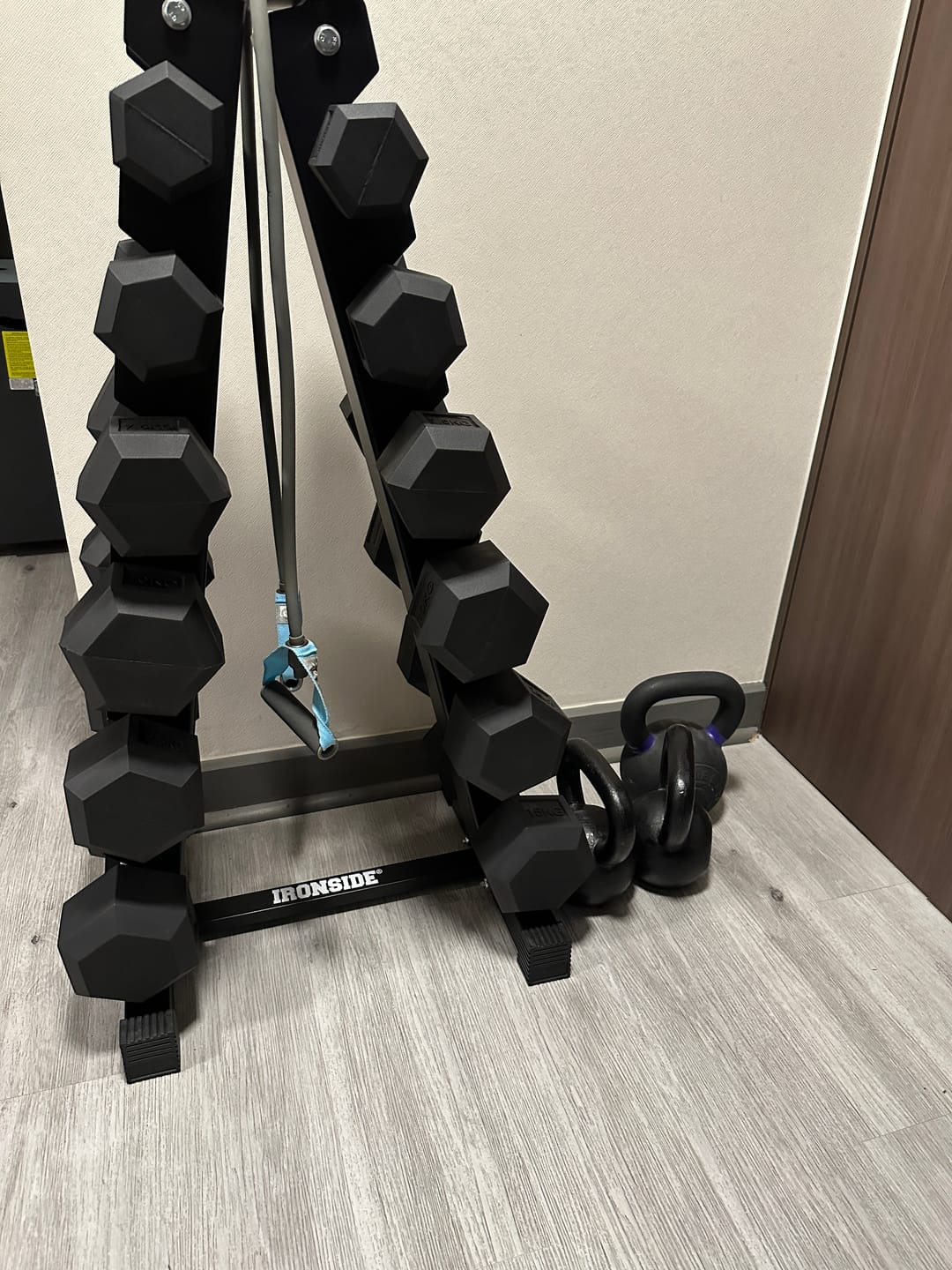 Customer photo review of Pack IRONSIDE Mancuernas Hexagonales (KG) + Rack de Almacenamiento