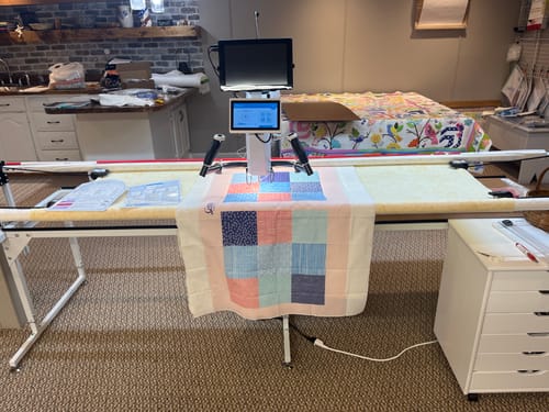 Customer photo review of Q'nique 16X Elite Longarm Quilting Machine, Grace Company