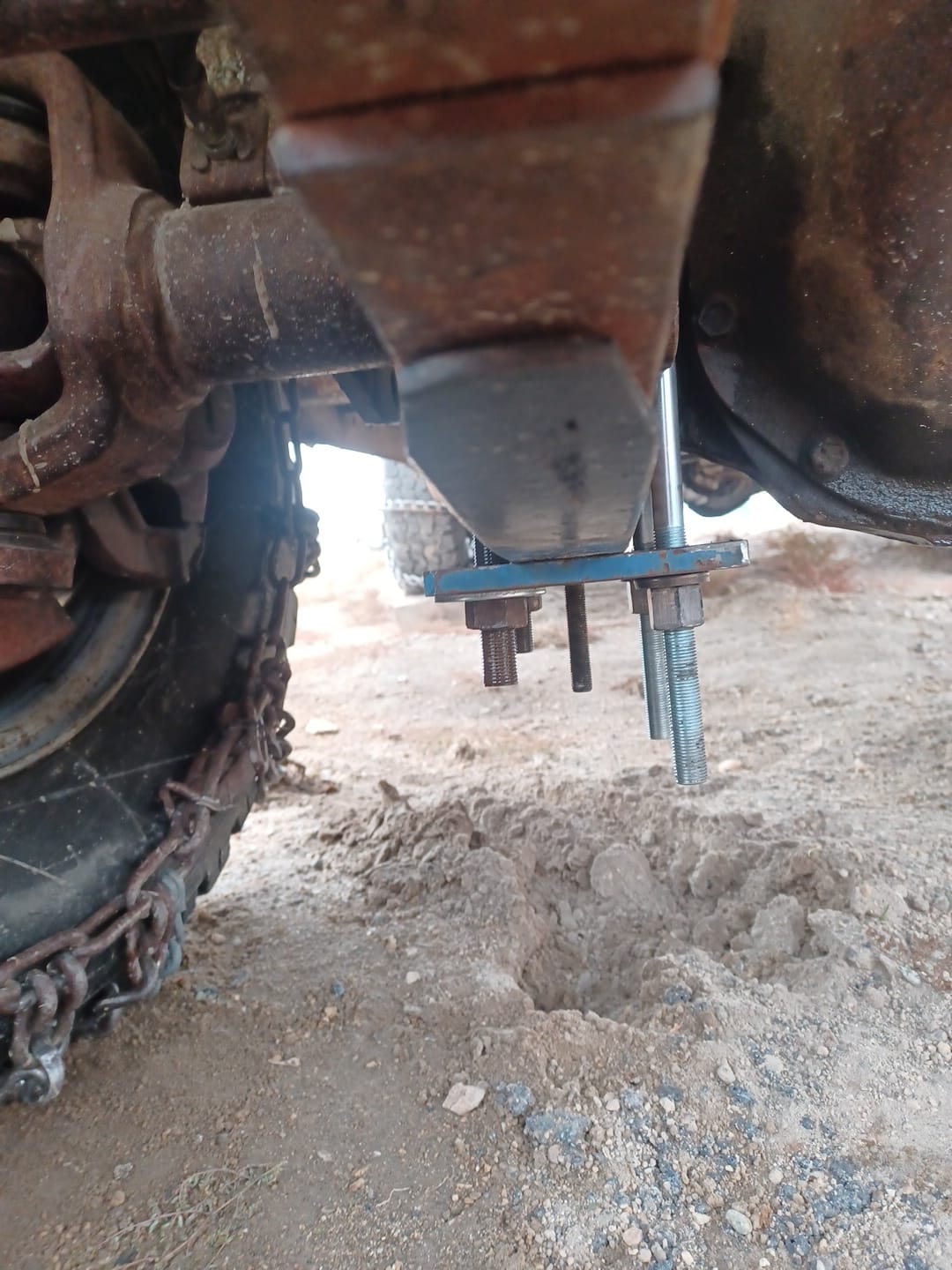 Customer photo review of 1/2 Inch Diameter U-Bolts - Square
