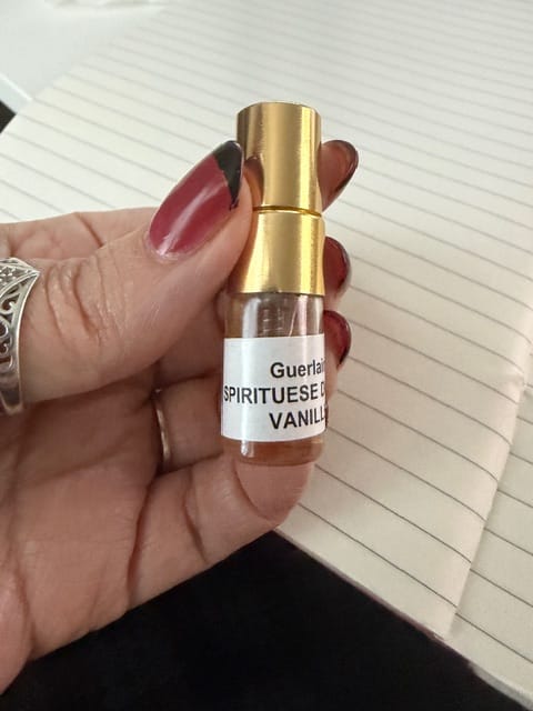 Customer photo review of Guerlain - Spirituese Double Vanille Eau de Parfum