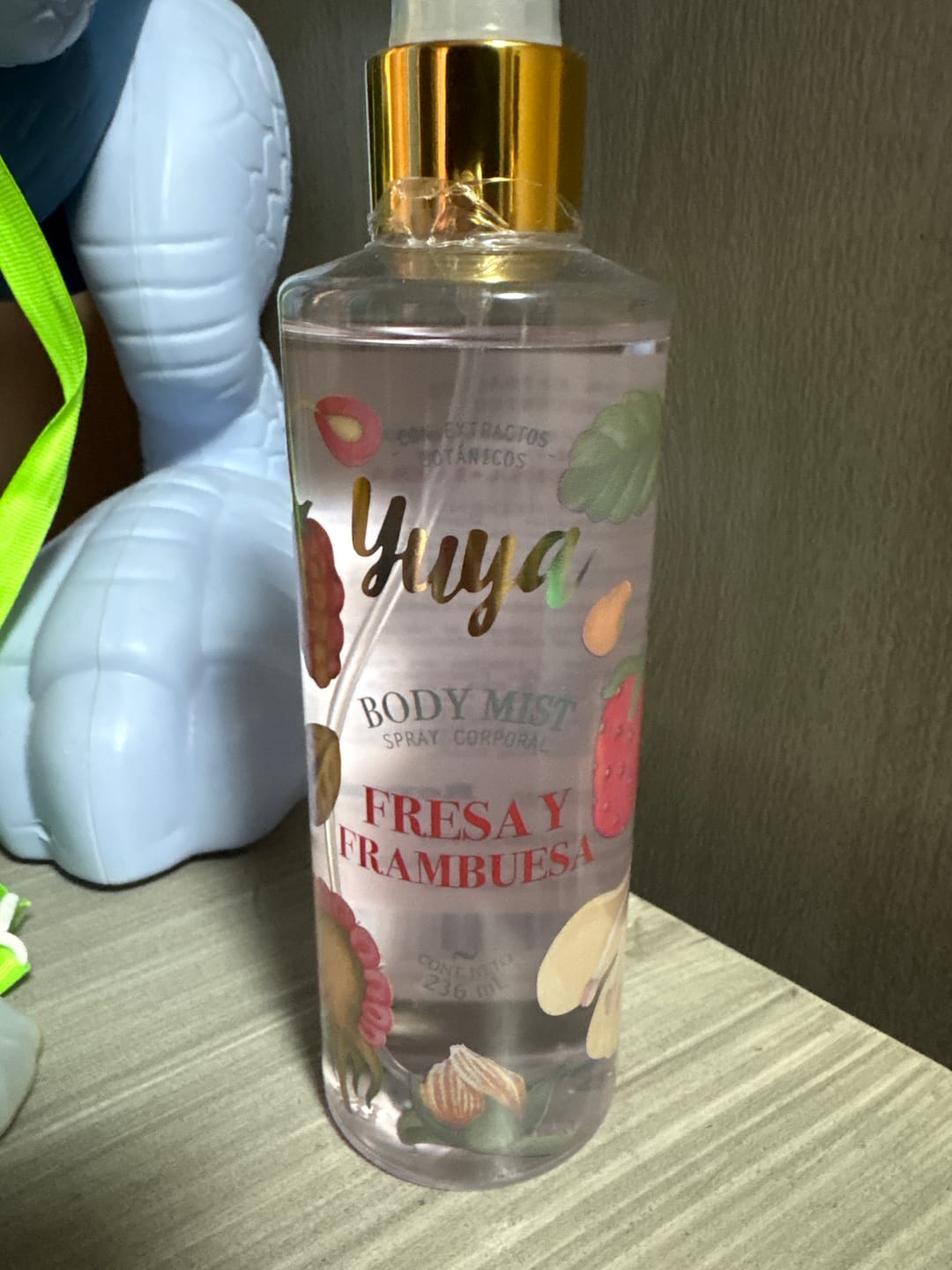Customer photo review of Body Mist 236 mL Fresa y Frambuesa