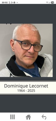 Customer photo review of Plaque souvenir pour papa/Maman personnalisée – “Papa/Maman, tu es la pièce qui nous unit”