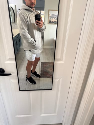 Customer photo review of 021 ESSENTIAL DROP-CUT HOODIE