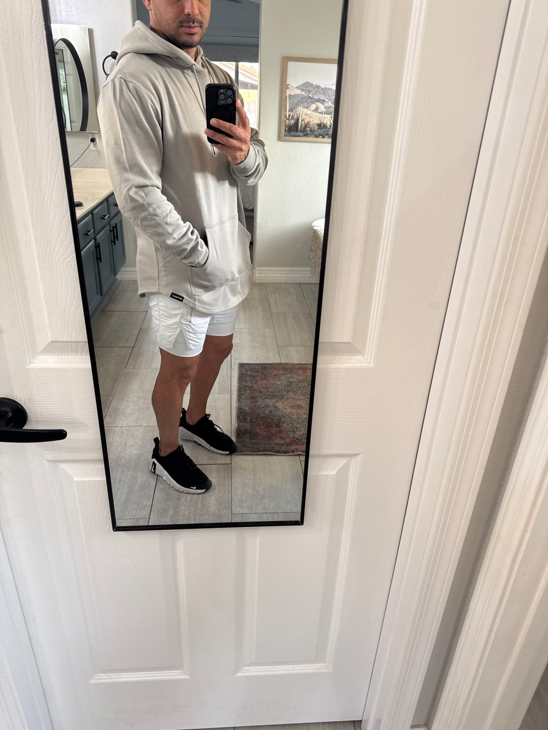 Customer photo review of 021 ESSENTIAL DROP-CUT HOODIE
