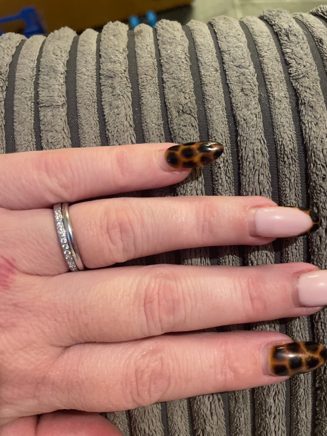Customer photo review of White Gold 2mm Half Glitz Ring