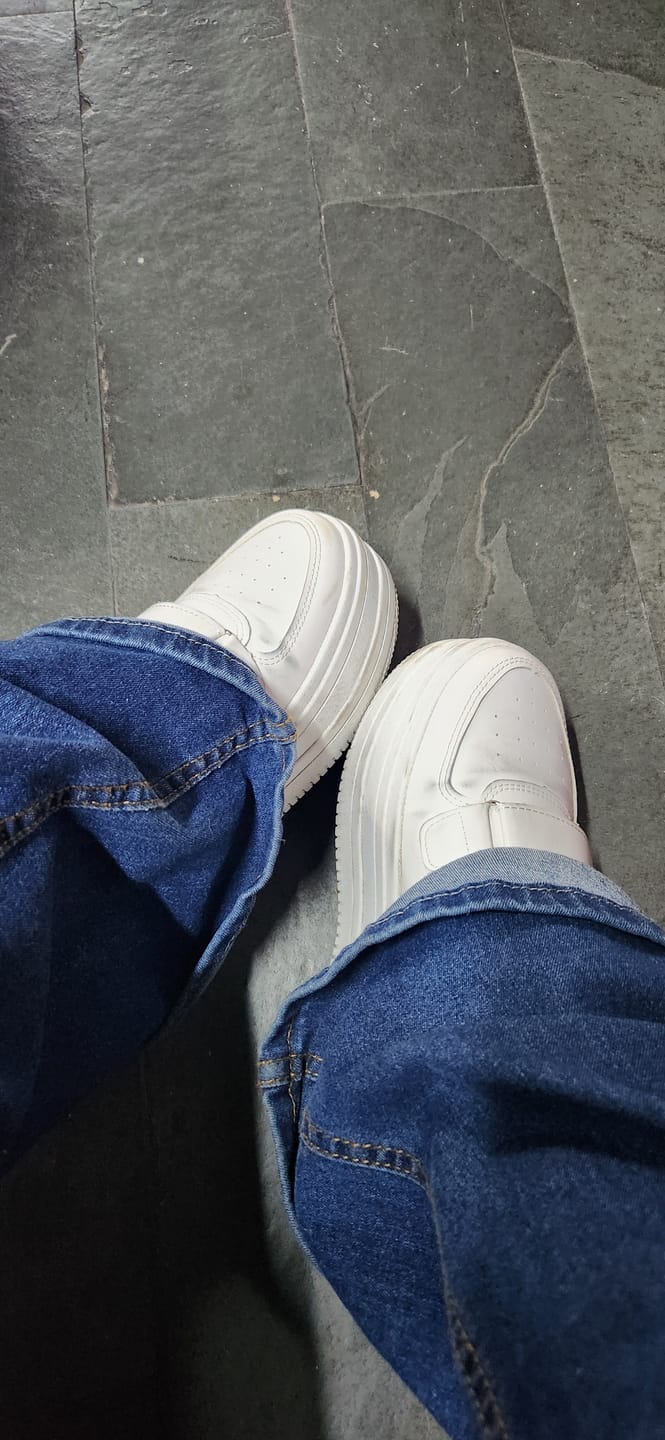 Customer photo review of Zapatilla Blanca Mujer 38561