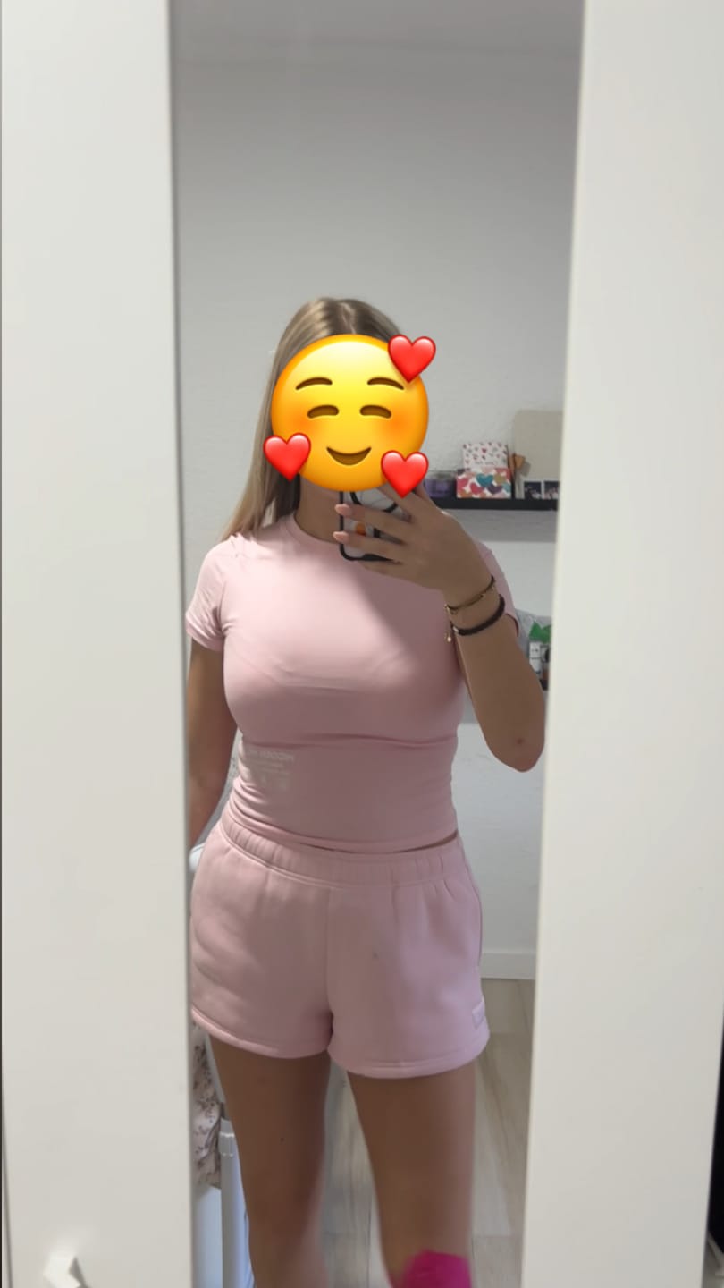 Customer photo review of LABEL T-SHIRT LIGHT PINK