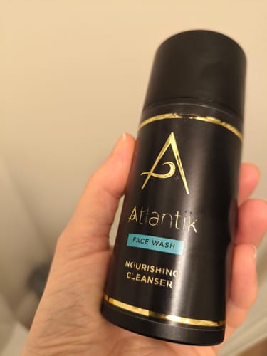 Customer photo review of Face Wash (100ML)