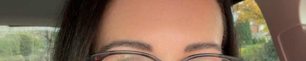 Customer photo review of P.Louise Defined Slimline Tinted Eyebrow Gel