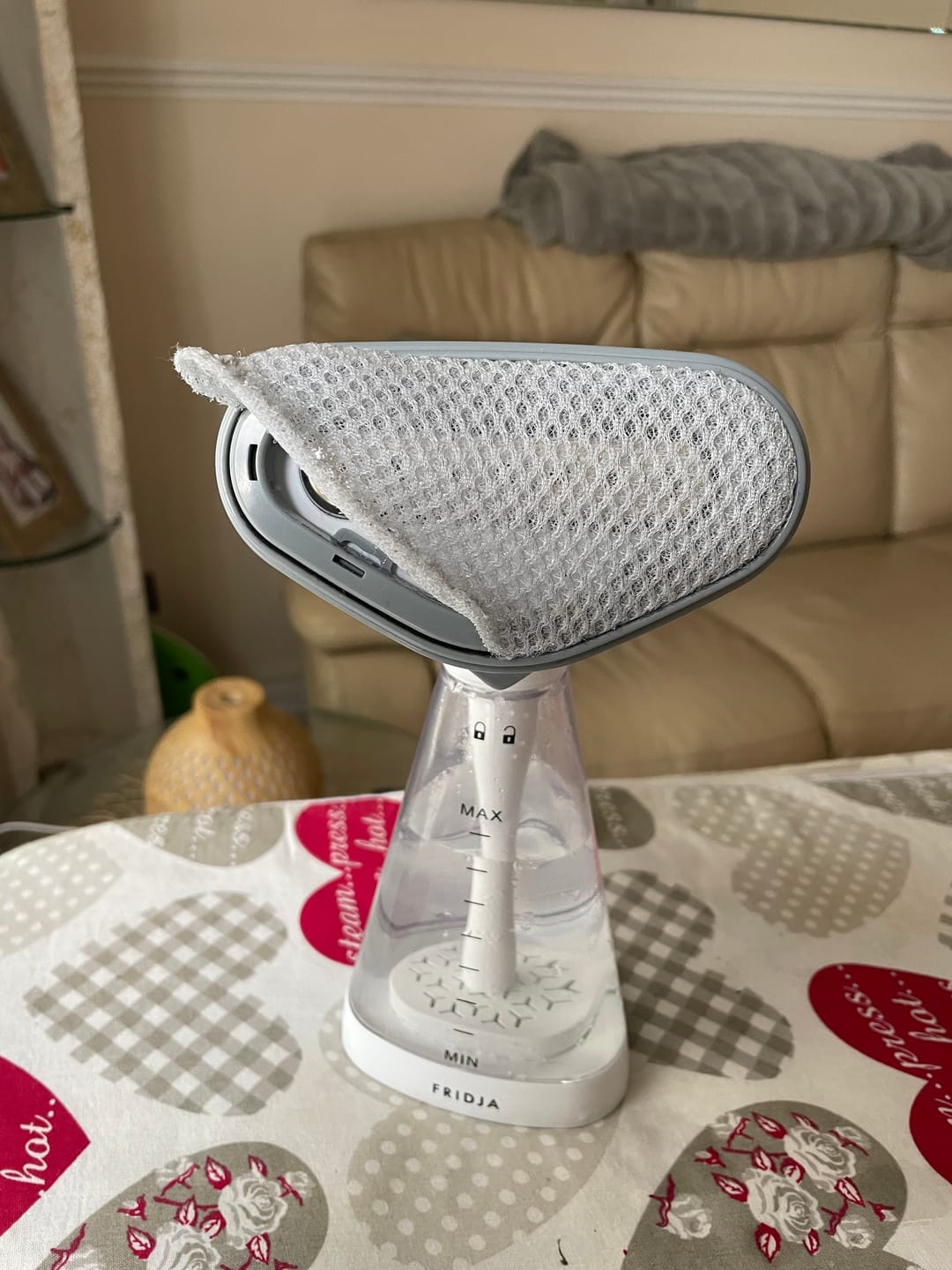 Customer photo review of f10 Handheld Clothes Steamer - Refurbished