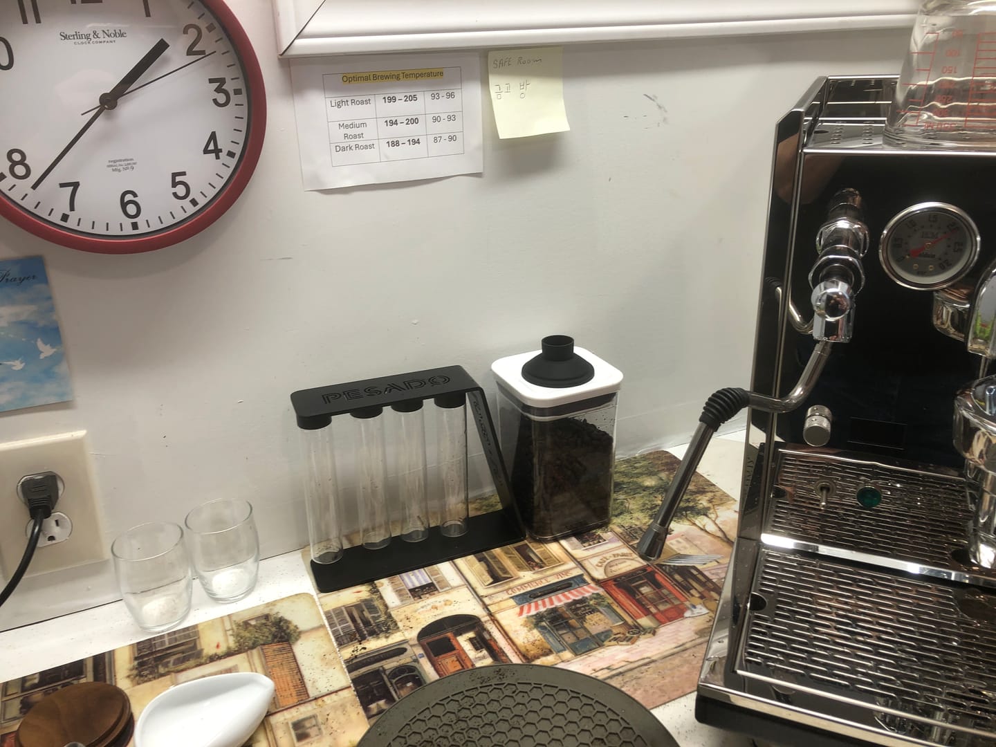 Customer photo review of Pesado Single Dose Coffee Cellar Stand + 4 Pack of Bean Cellars