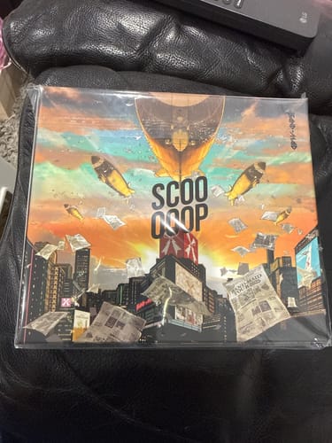 Customer photo review of BAND-MAID "SCOOOOOP" Limited Edition (CD + Blu-ray + Poster Style Booklet) (Special Packaging)