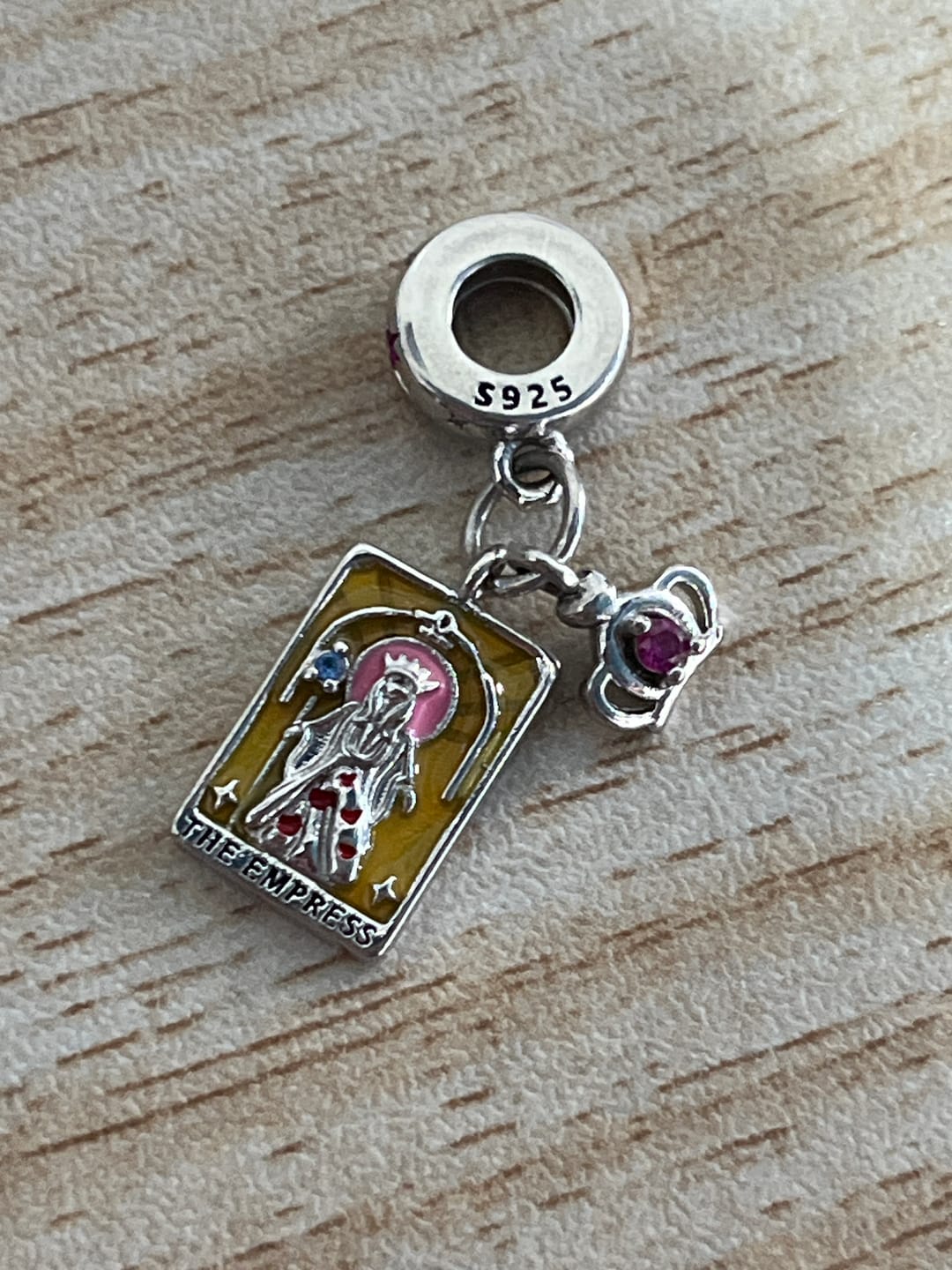Customer photo review of Charm Carta La Emperatriz