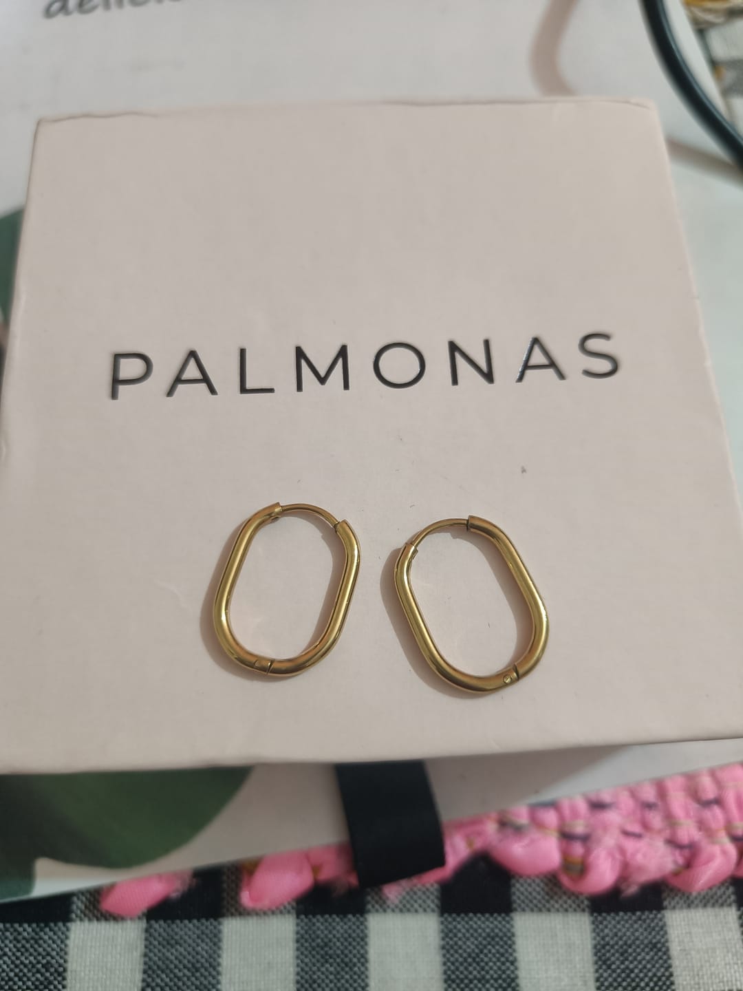 Customer photo review of Plain Oval Hoop Earrings