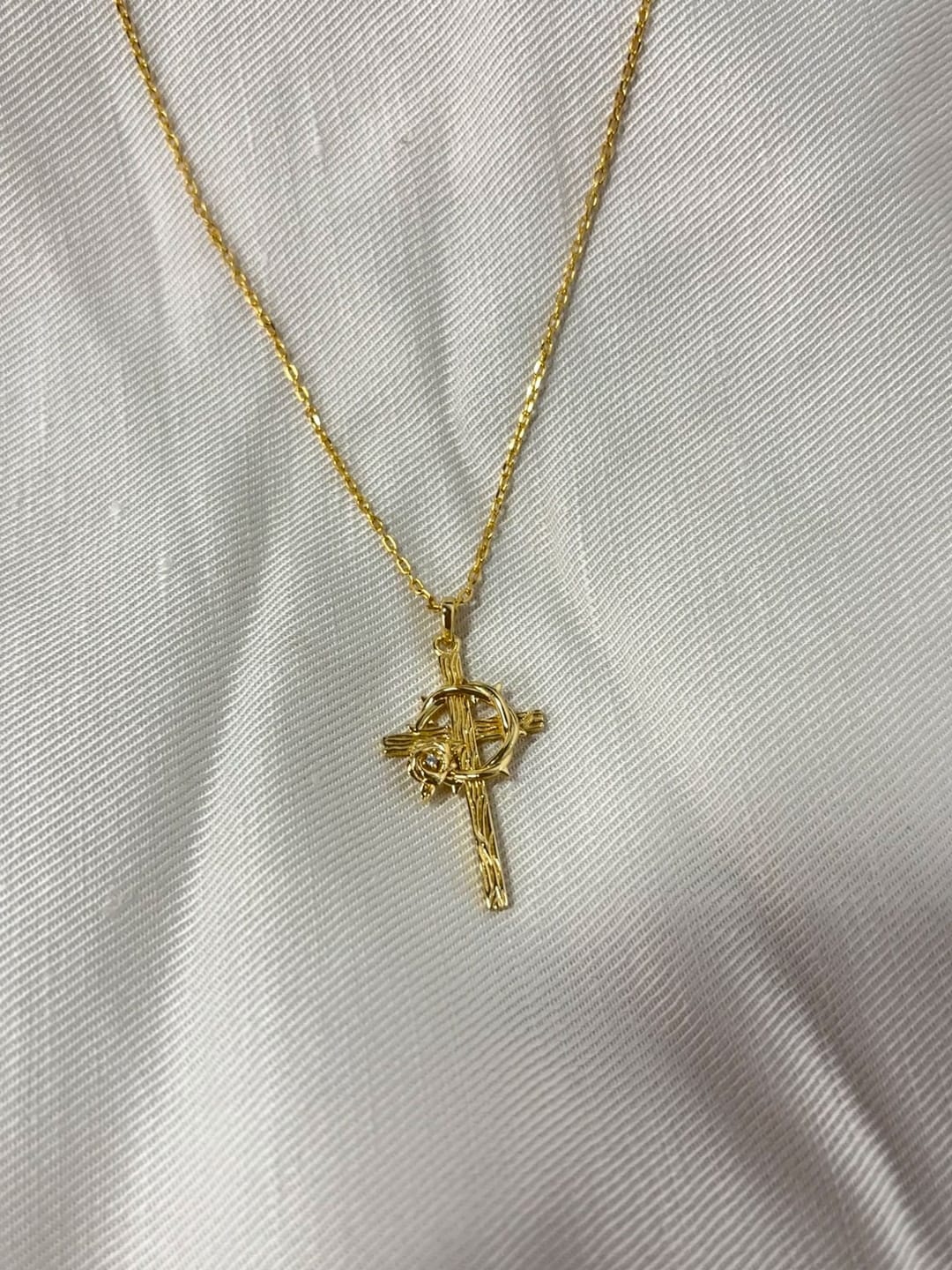 Customer photo review of Crown of Thorns Rose Cross Pendant Necklace