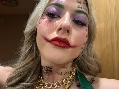 Customer photo review of Coco Red Sugar Glitter Lip Kit