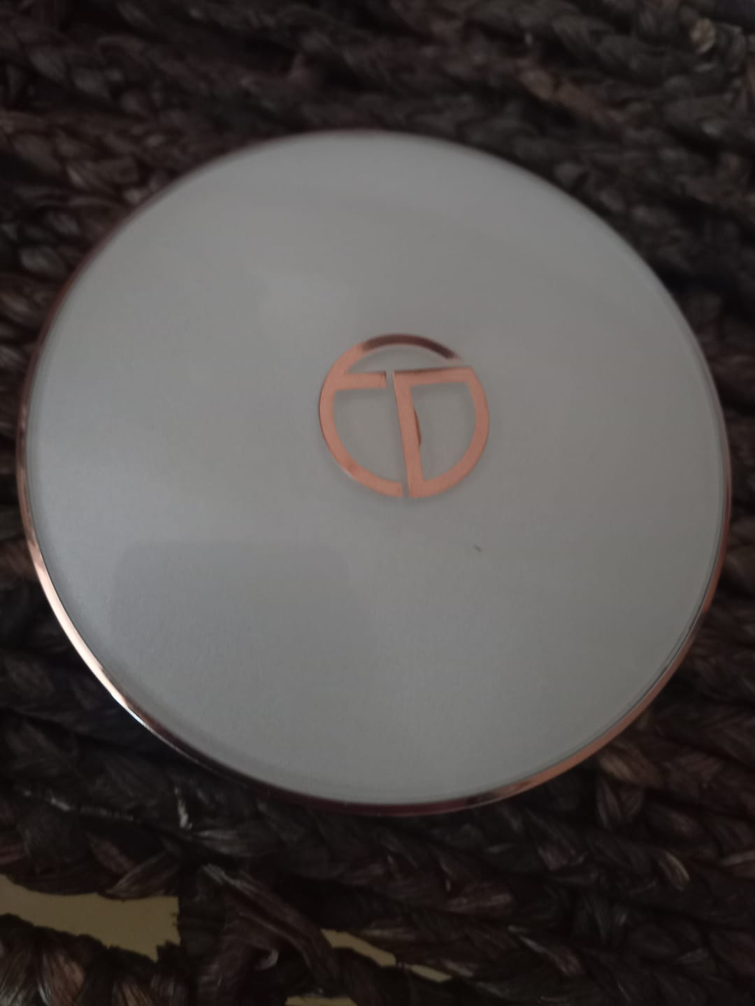 Customer photo review of O.TWO.O SILKY AND MOISTURIZING SETTING POWDER